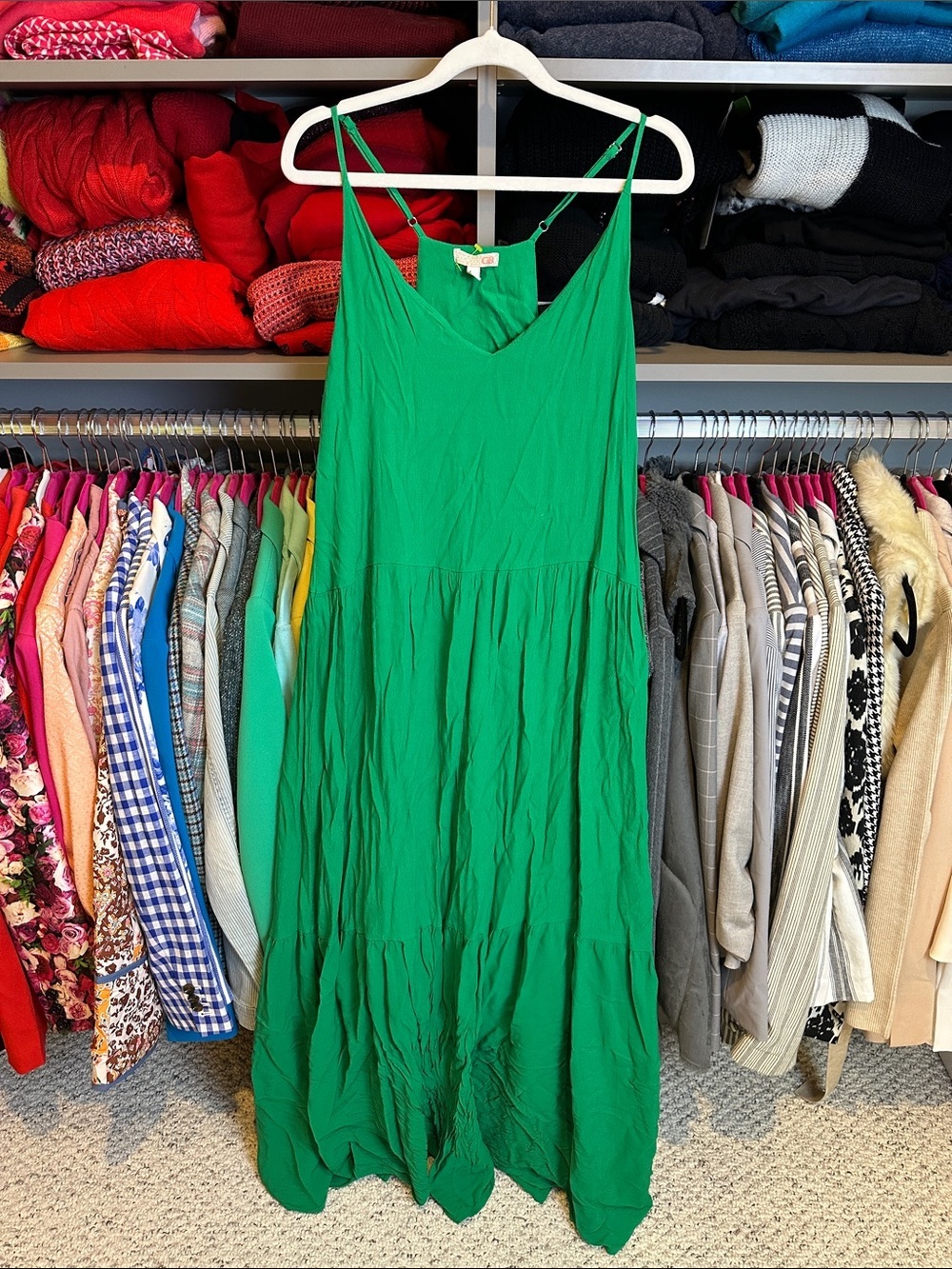 GB green adjustable strap v neck maxi dress size L